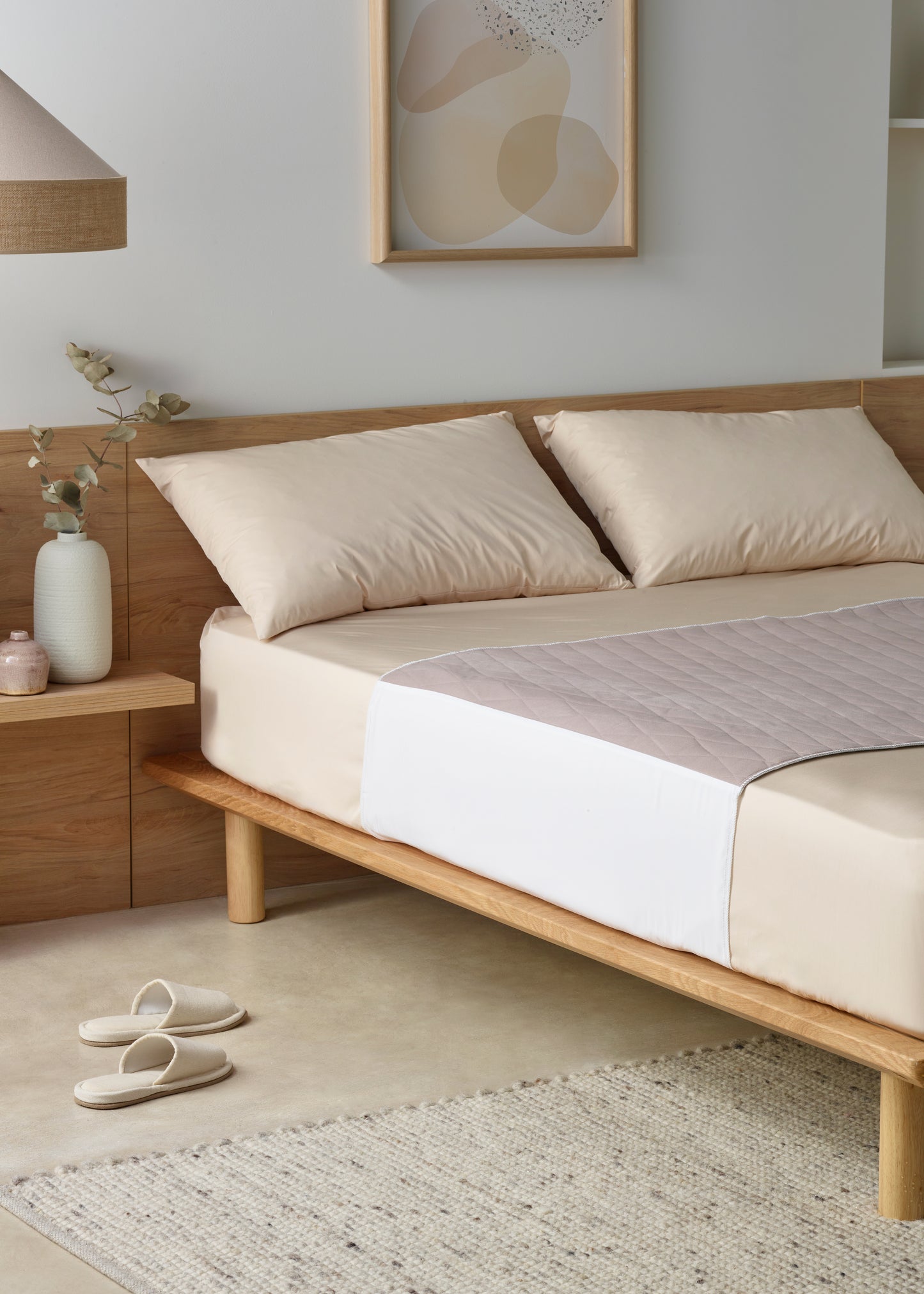 Boss Bed Pad with Wings - holds up to 3,000mls
