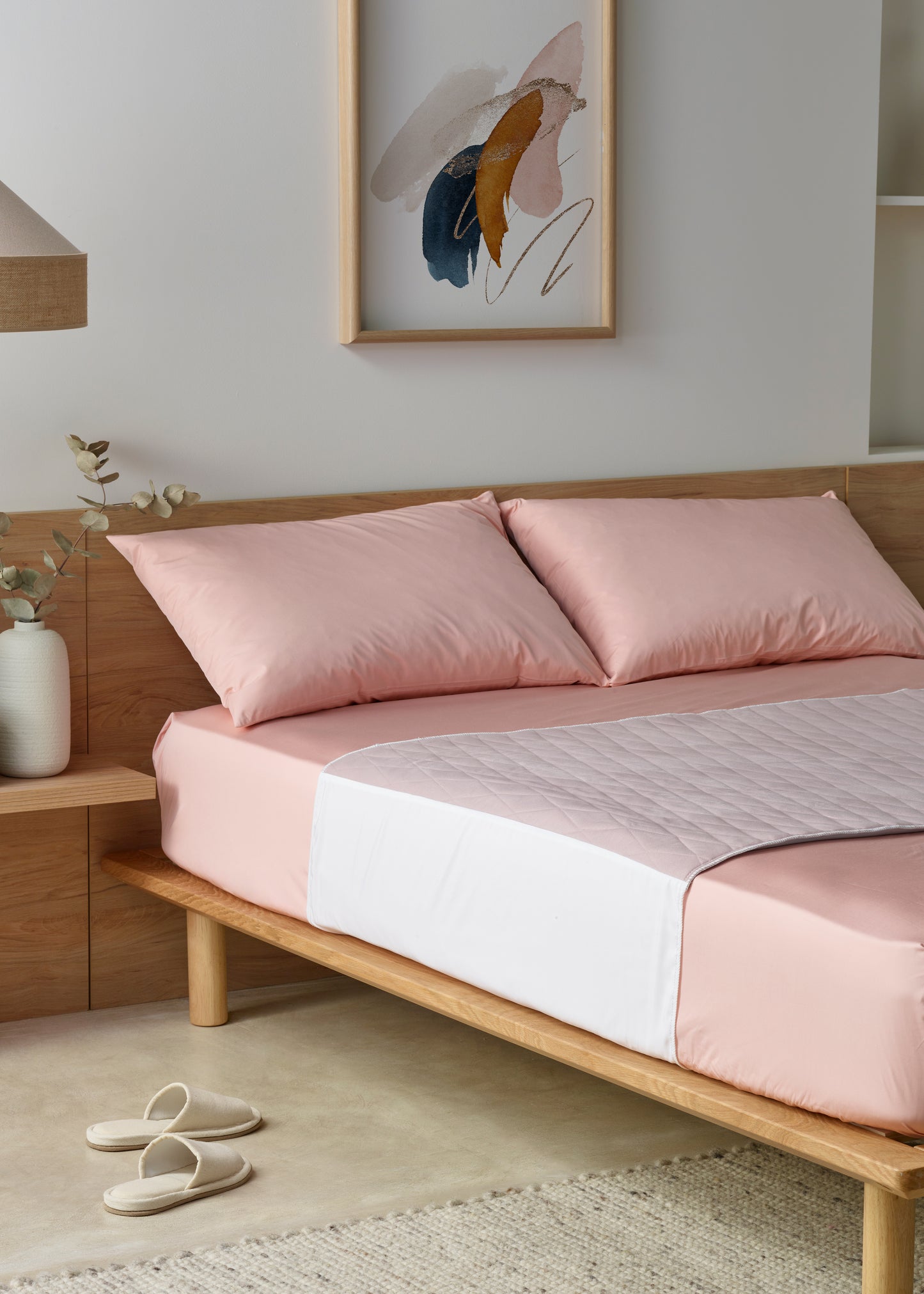Boss Bed Pad with Wings - holds up to 3,000mls