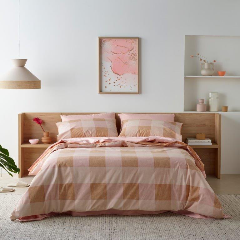 Blush Waterproof quilt cover