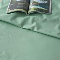 Green waterproof sheet set